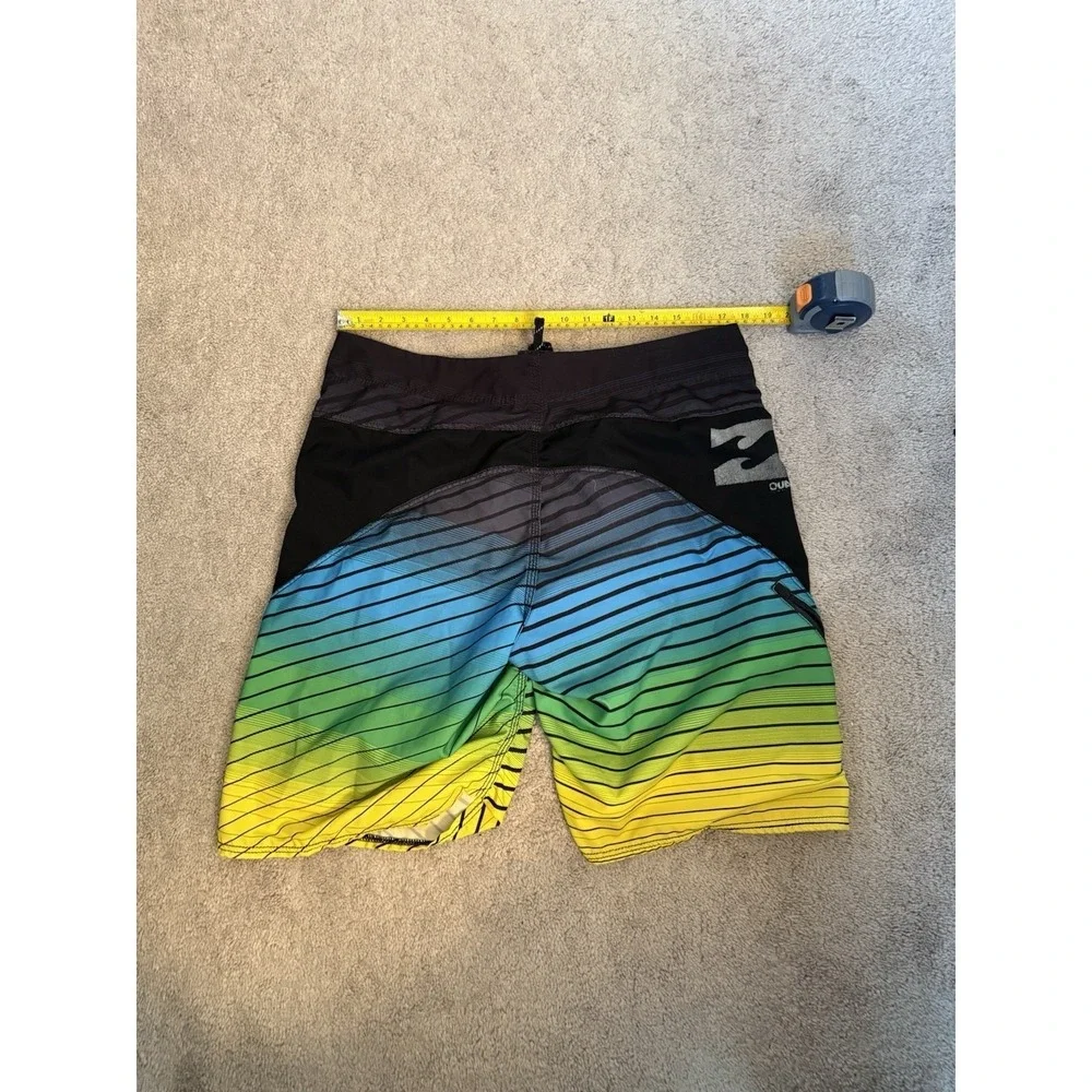 Billabong Quad Stretch Board Shorts Mens 34 Multicolor Stripe Surf Swim Trunks